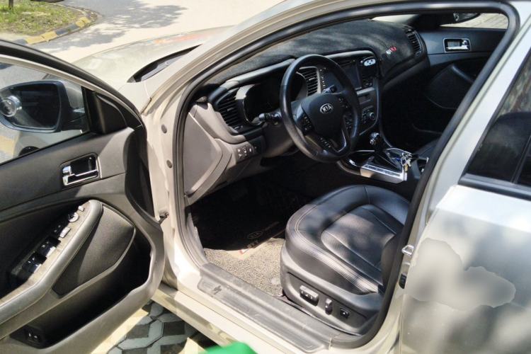 Used Kia K5 2012 2.0L Automatic DLX Driver Seat
