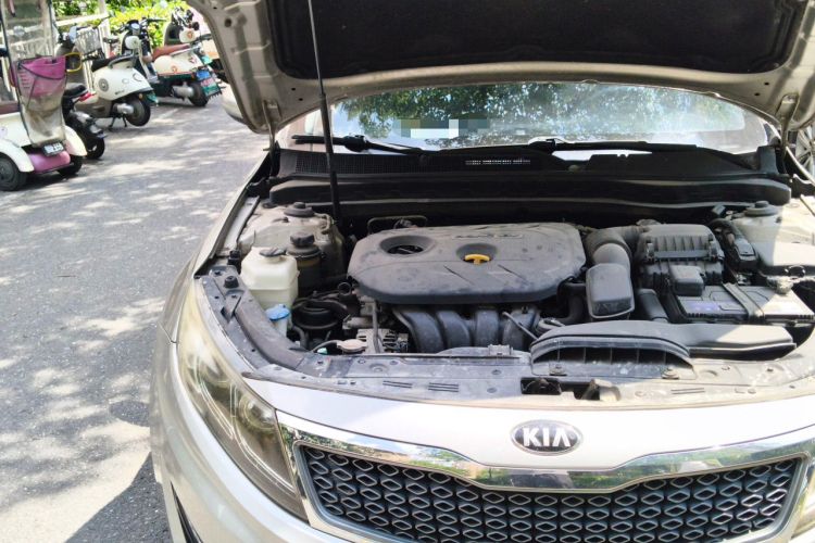 Used Kia K5 2012 2.0L Automatic DLX Engine Bay Right