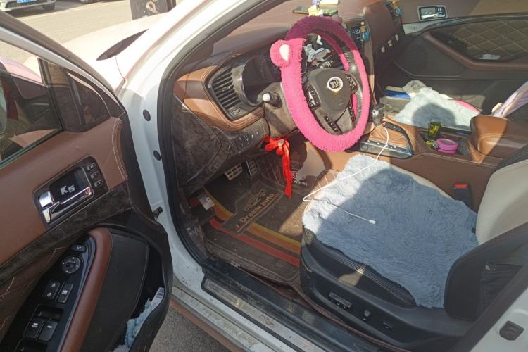 Used Kia K5 2012 2.4L Automatic DLX Driver Seat
