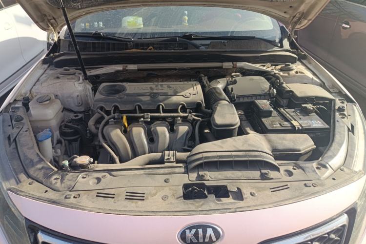 Used Kia K5 2012 2.4L Automatic DLX Engine Bay