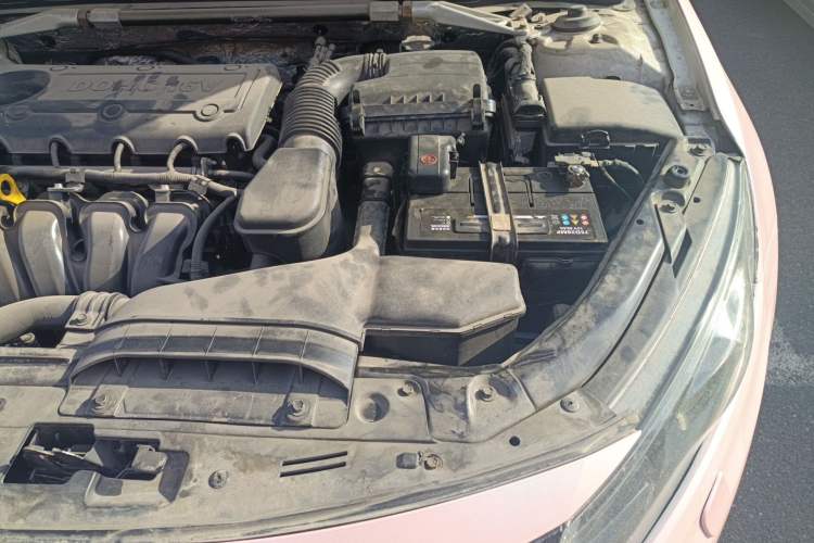 Used Kia K5 2012 2.4L Automatic DLX Engine Bay Left