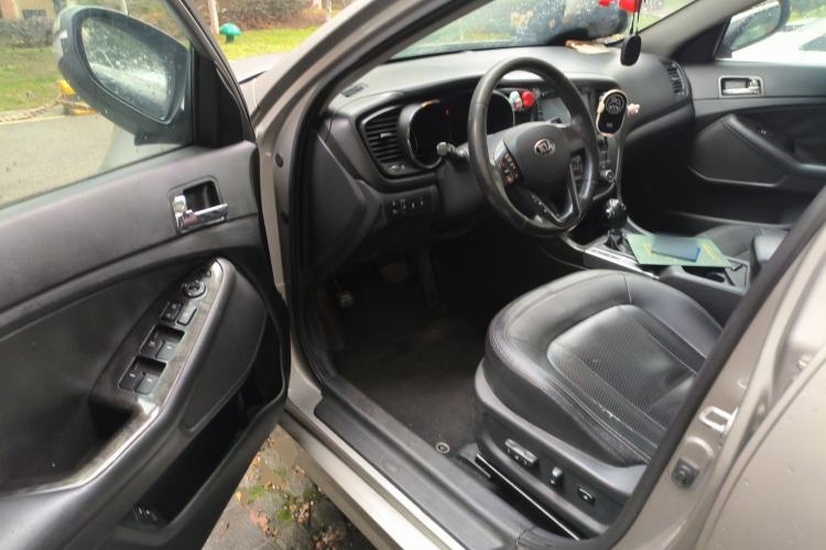 Used Kia K5 2012 2.0L Automatic DLX Driver Seat