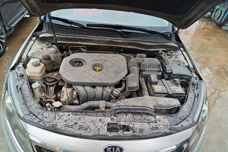 Used Kia K5 2012 2.0L Automatic GLS Engine Bay