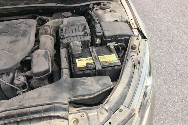 Used Kia K5 2012 2.0L Automatic DLX Engine Bay Left