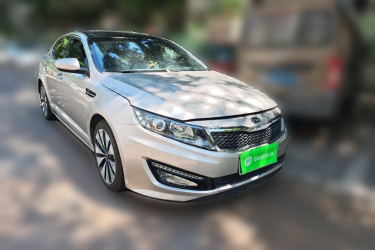 Used Kia K5 2012 2.0L Automatic DLX Front Right 45 Deg
