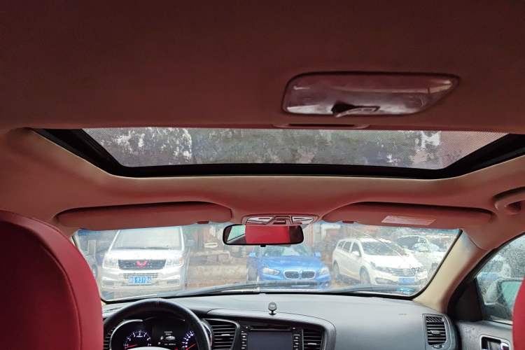 Used Kia K5 2012 2.0L Automatic GLS Headliner