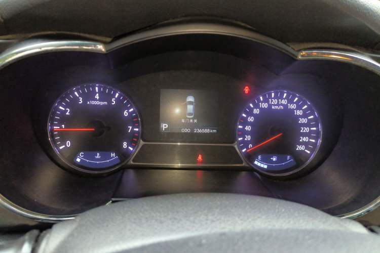 Used Kia K5 2012 2.0L Automatic DLX Instrument Cluster