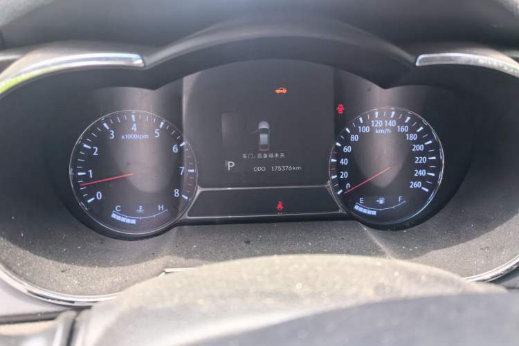 Used Kia K5 2012 2.0L Automatic DLX Odometer Close Up