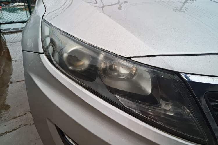 Used Kia K5 2012 2.0L Automatic GLS Right Front Headlight