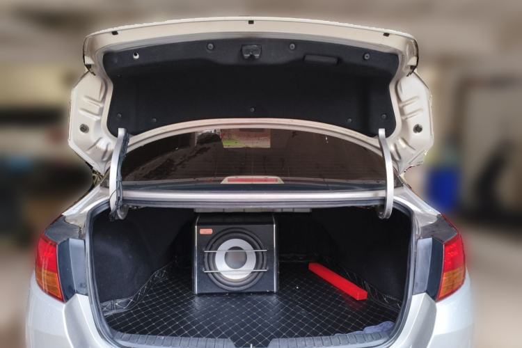 Used Kia K5 2012 2.0L Automatic GLS Trunk