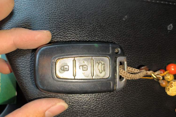 Used Kia K5 2012 2.0L Automatic DLX Vehicle Key