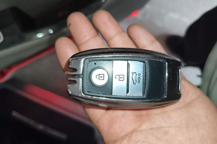 Used Kia K5 2012 2.0L Automatic GLS Vehicle Key