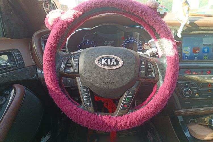 Used Kia K5 2012 2.4L Automatic DLX Steering Wheel