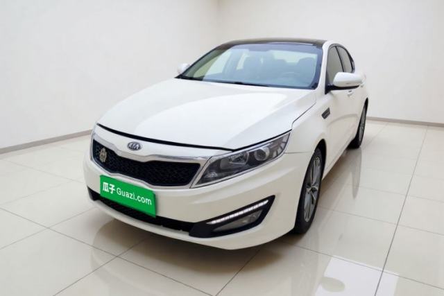 Kia K5 2012 2.0L Automatic DLX с пробегом
