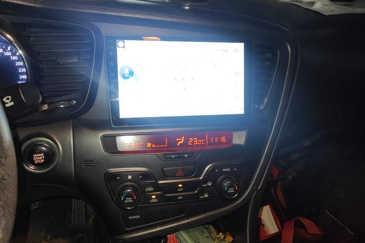 Used Kia K5 2012 2.0L Automatic DLX Audio And AC Panel