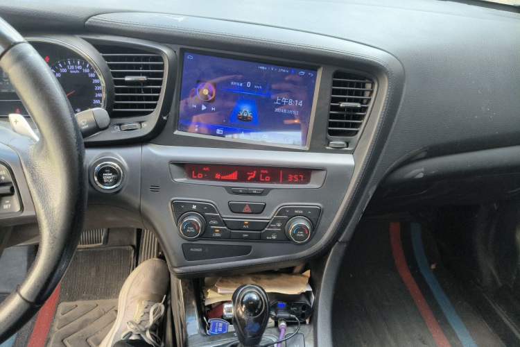 Used Kia K5 2012 2.0L Automatic Premium Audio And AC Panel