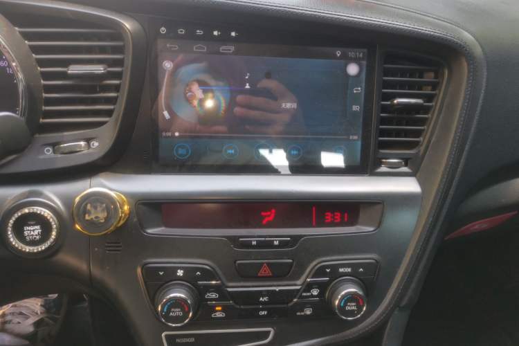 Used Kia K5 2012 2.0L Automatic GL Audio And AC Panel