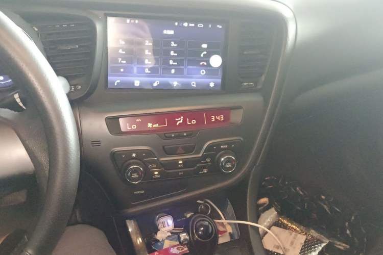 Used Kia K5 2012 2.0L Automatic DLX Audio And AC Panel