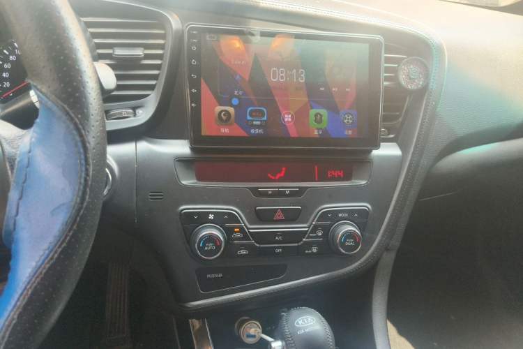 Used Kia K5 2012 2.0L Automatic DLX Audio And AC Panel