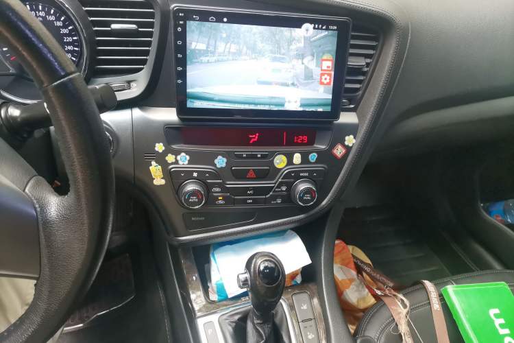 Used Kia K5 2012 2.0L Automatic DLX Audio And AC Panel