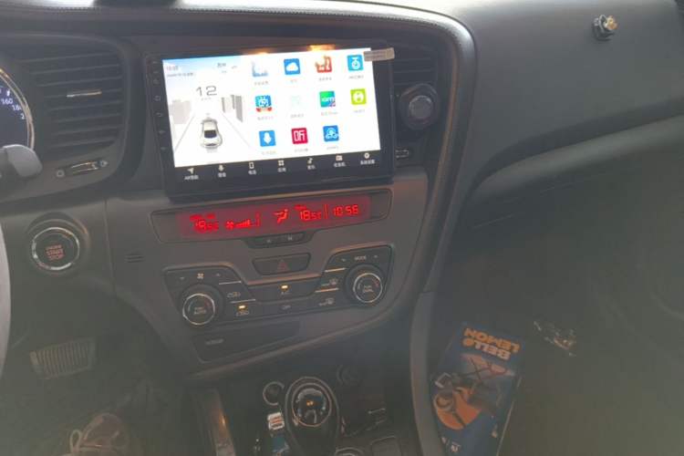 Used Kia K5 2012 2.0L Automatic DLX Audio And AC Panel