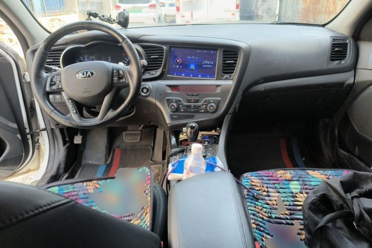 Used Kia K5 2012 2.0L Automatic Premium Center Console