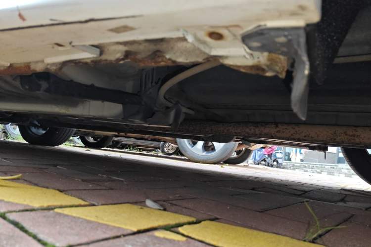 Used Kia K5 2012 2.0L Automatic DLX Chassis Rear Left