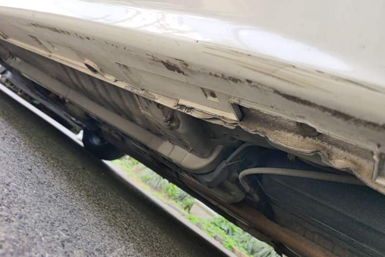 Used Kia K5 2012 2.0L Automatic DLX Chassis Rear Left