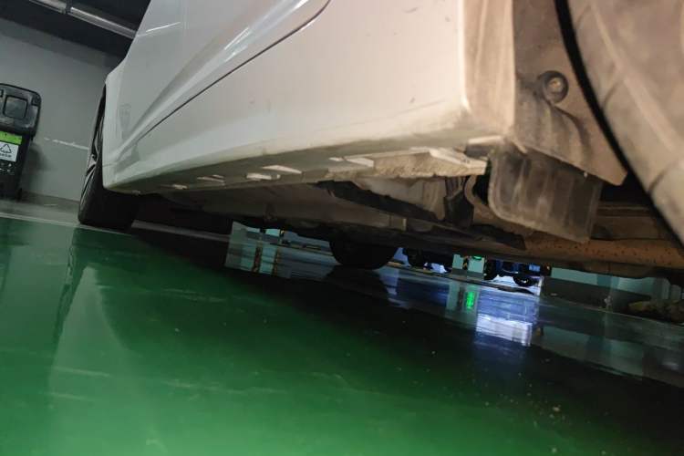 Used Kia K5 2012 2.0L Automatic DLX Chassis Rear Left