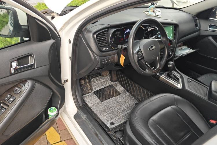 Used Kia K5 2012 2.0L Automatic DLX Driver Seat