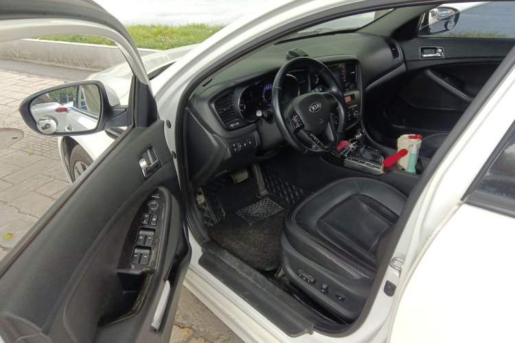 Used Kia K5 2012 2.0L Automatic DLX Driver Seat