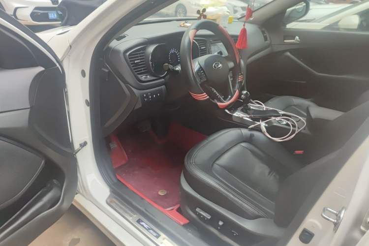 Used Kia K5 2012 2.0L Automatic DLX Driver Seat