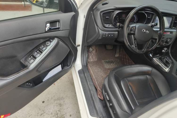 Used Kia K5 2012 2.0L Automatic DLX Driver Seat