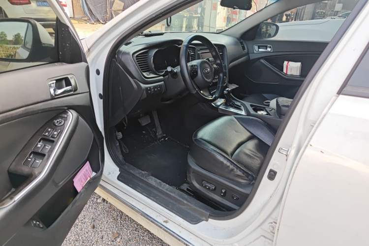 Used Kia K5 2012 2.0L Automatic DLX Driver Seat