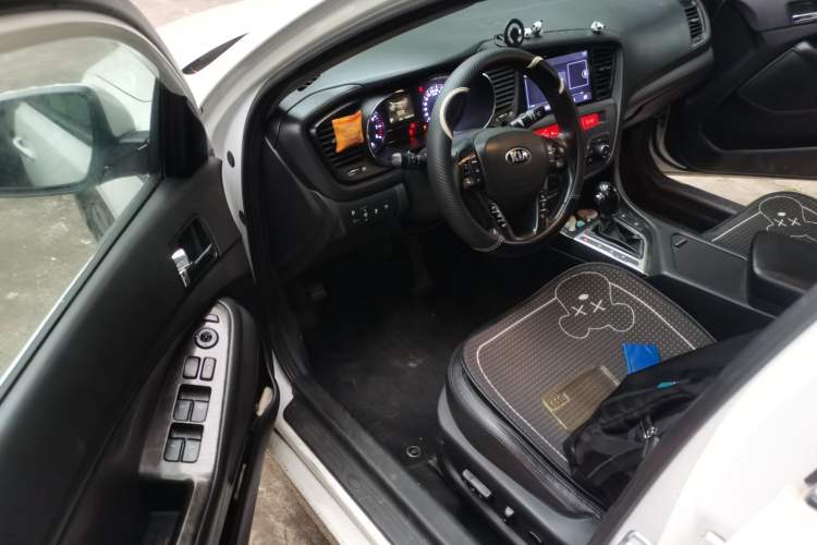Used Kia K5 2012 2.0L Automatic DLX Driver Seat