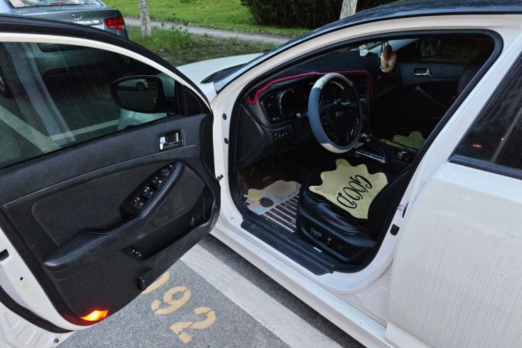 Used Kia K5 2012 2.0L Automatic GLS Driver Seat