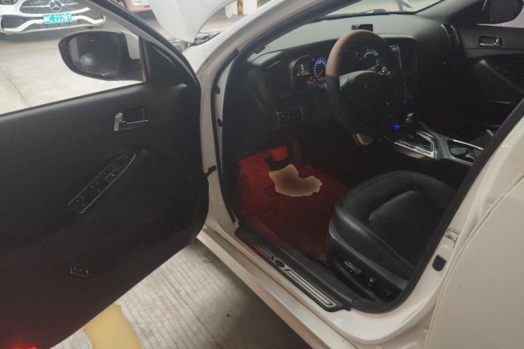 Used Kia K5 2012 2.0L Automatic DLX Driver Seat