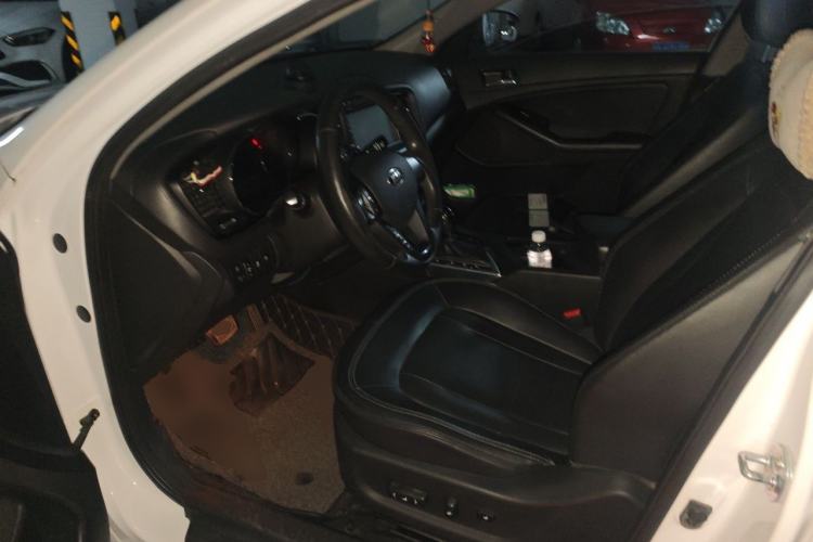 Used Kia K5 2012 2.0L Automatic DLX Driver Seat