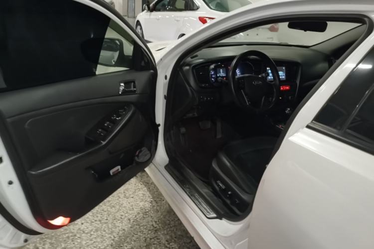 Used Kia K5 2012 2.0L Automatic DLX Driver Seat