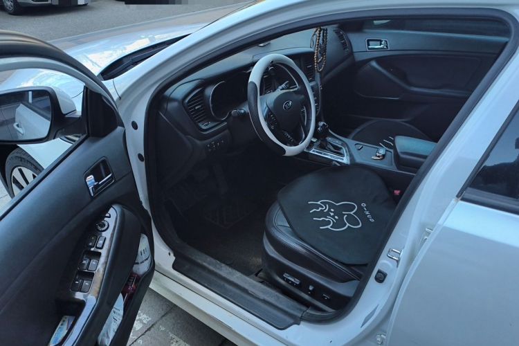 Used Kia K5 2012 2.0L Automatic DLX Driver Seat