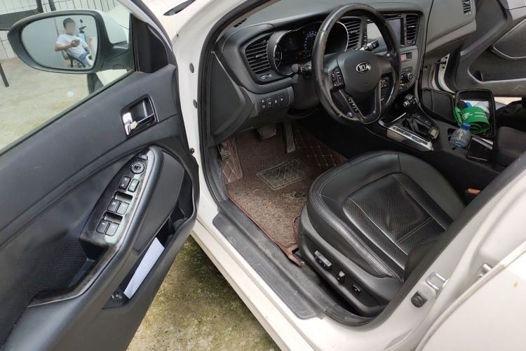 Used Kia K5 2012 2.0L Automatic DLX Driver Seat