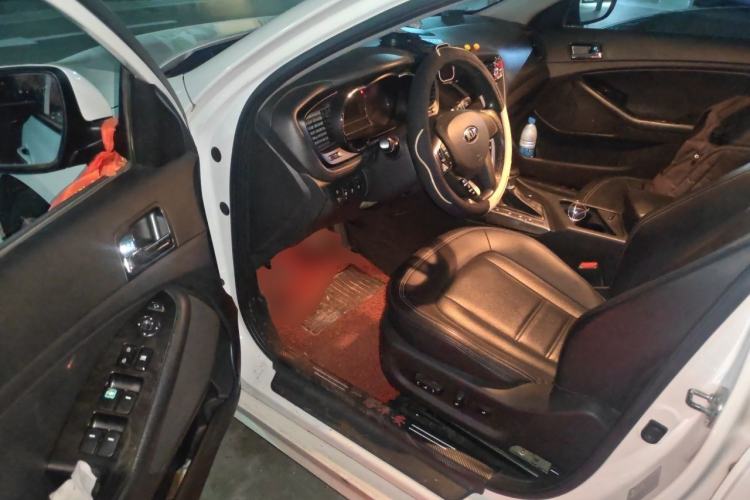Used Kia K5 2012 2.0L Automatic DLX Driver Seat