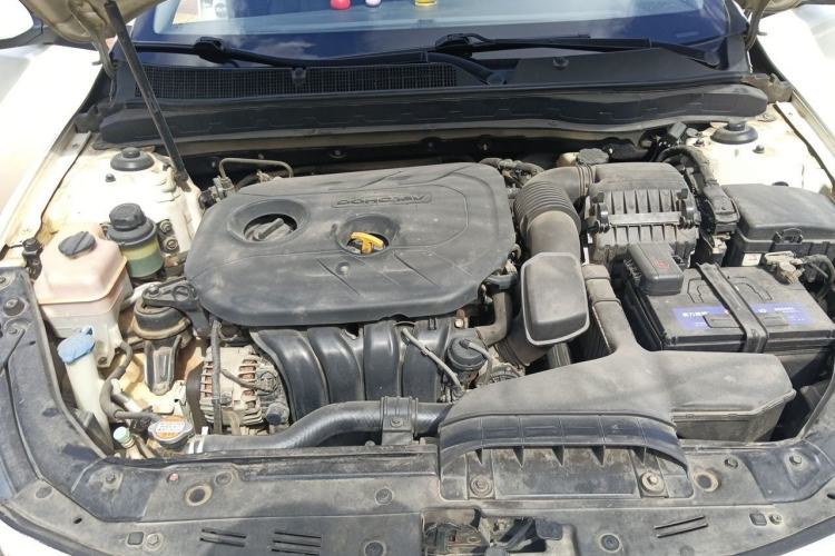 Used Kia K5 2012 2.0L Automatic DLX Engine Bay