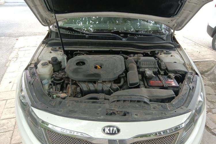 Used Kia K5 2012 2.0L Automatic DLX Engine Bay