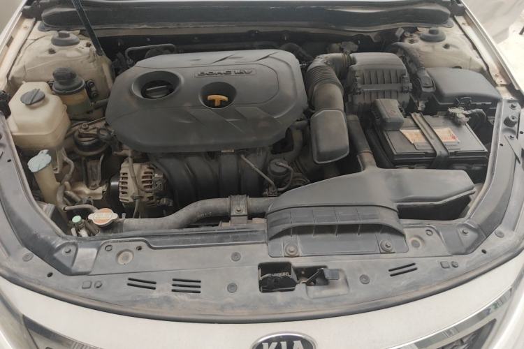 Used Kia K5 2012 2.0L Automatic DLX Engine Bay