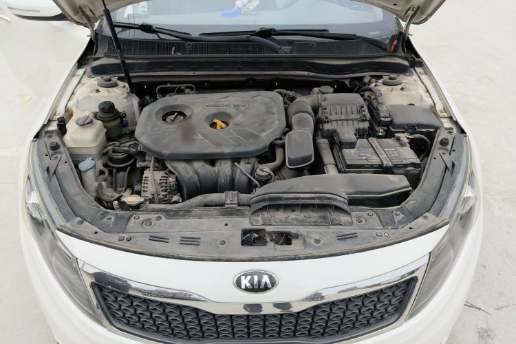 Used Kia K5 2012 2.0L Automatic DLX Engine Bay
