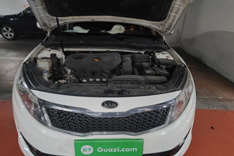 Used Kia K5 2012 2.0L Automatic DLX Engine Bay