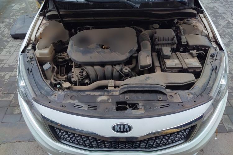 Used Kia K5 2012 2.0L Automatic DLX Engine Bay