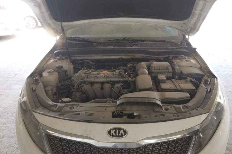 Used Kia K5 2012 2.0L Automatic GL Engine Bay