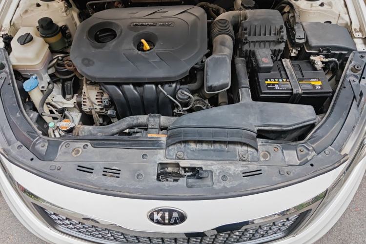 Used Kia K5 2012 2.0L Automatic DLX Engine Bay